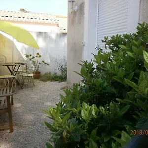  Appartement équipé Avec Jardin+parking à La Plage...